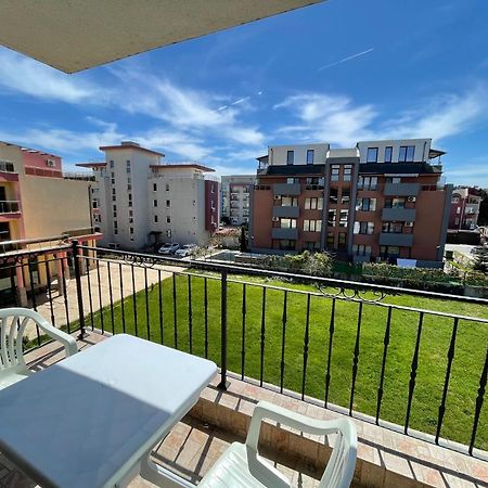 Private Apartments In Apolon Ravda Luaran gambar