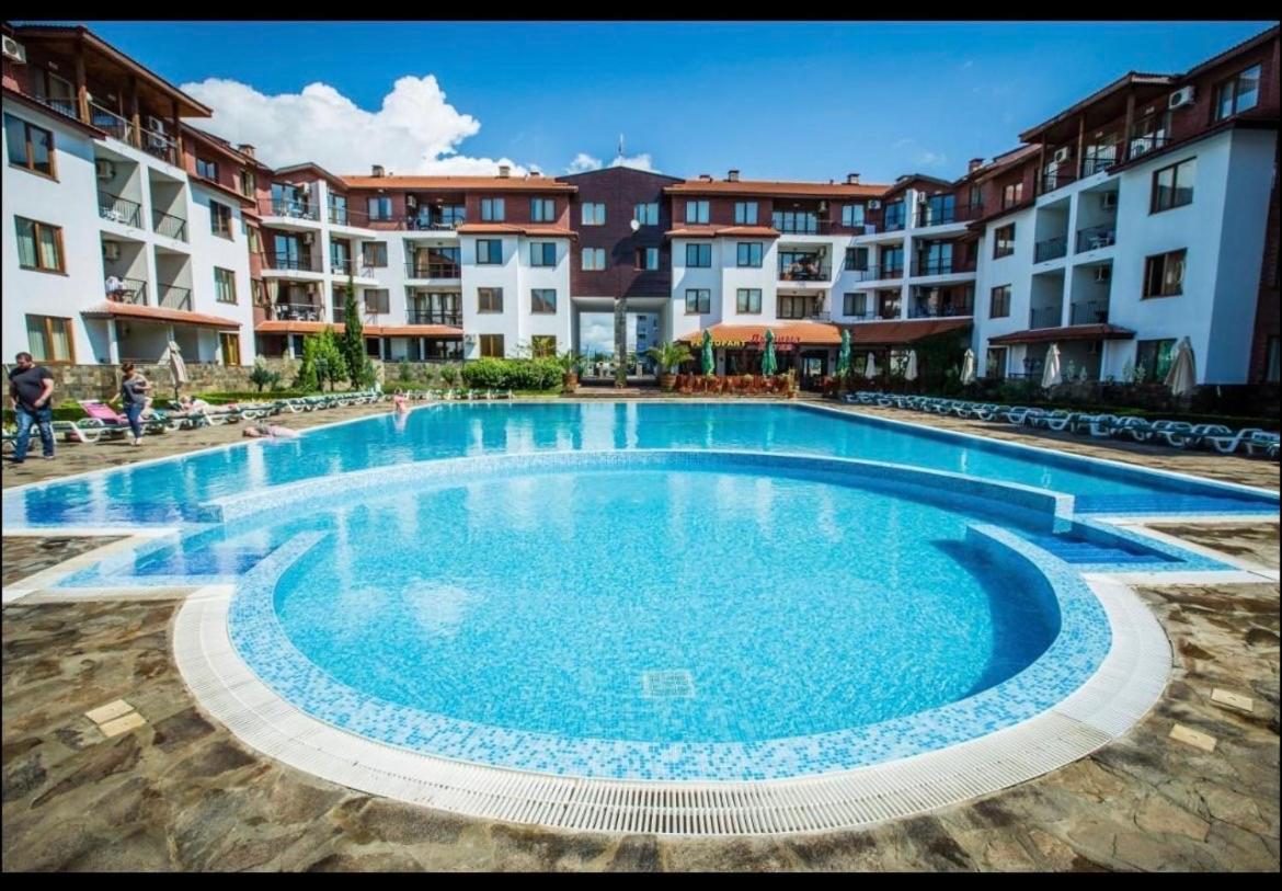 Private Apartments In Apolon Ravda Luaran gambar