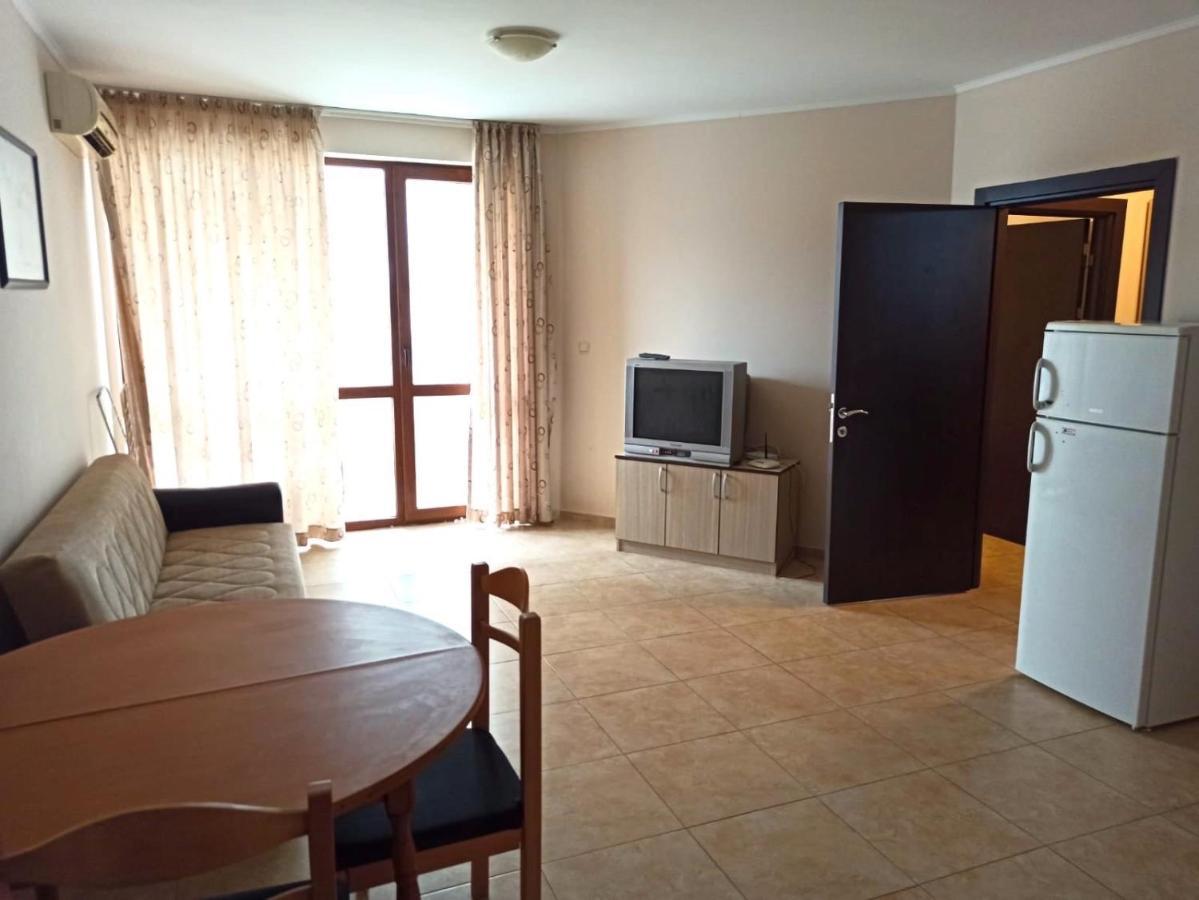 Private Apartments In Apolon Ravda Luaran gambar
