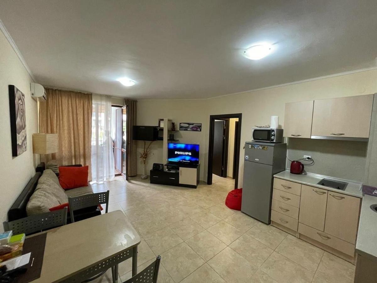 Private Apartments In Apolon Ravda Luaran gambar