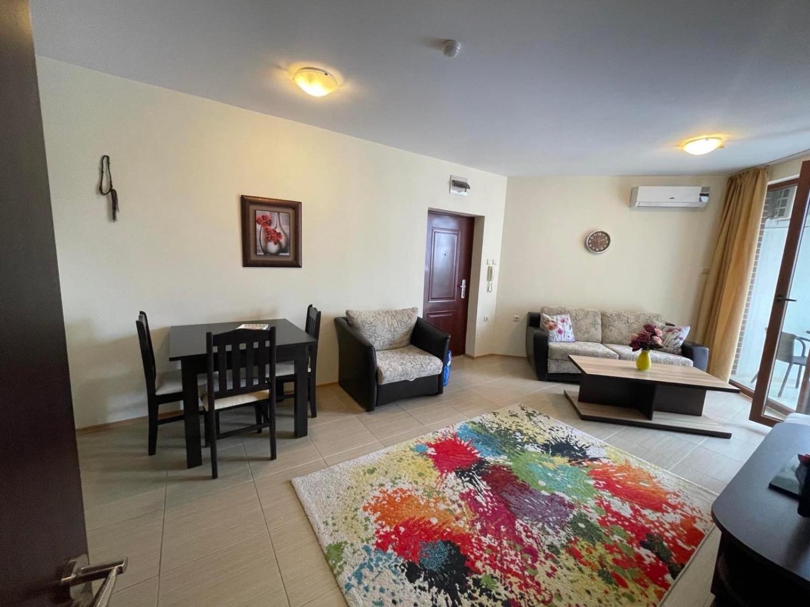 Private Apartments In Apolon Ravda Luaran gambar