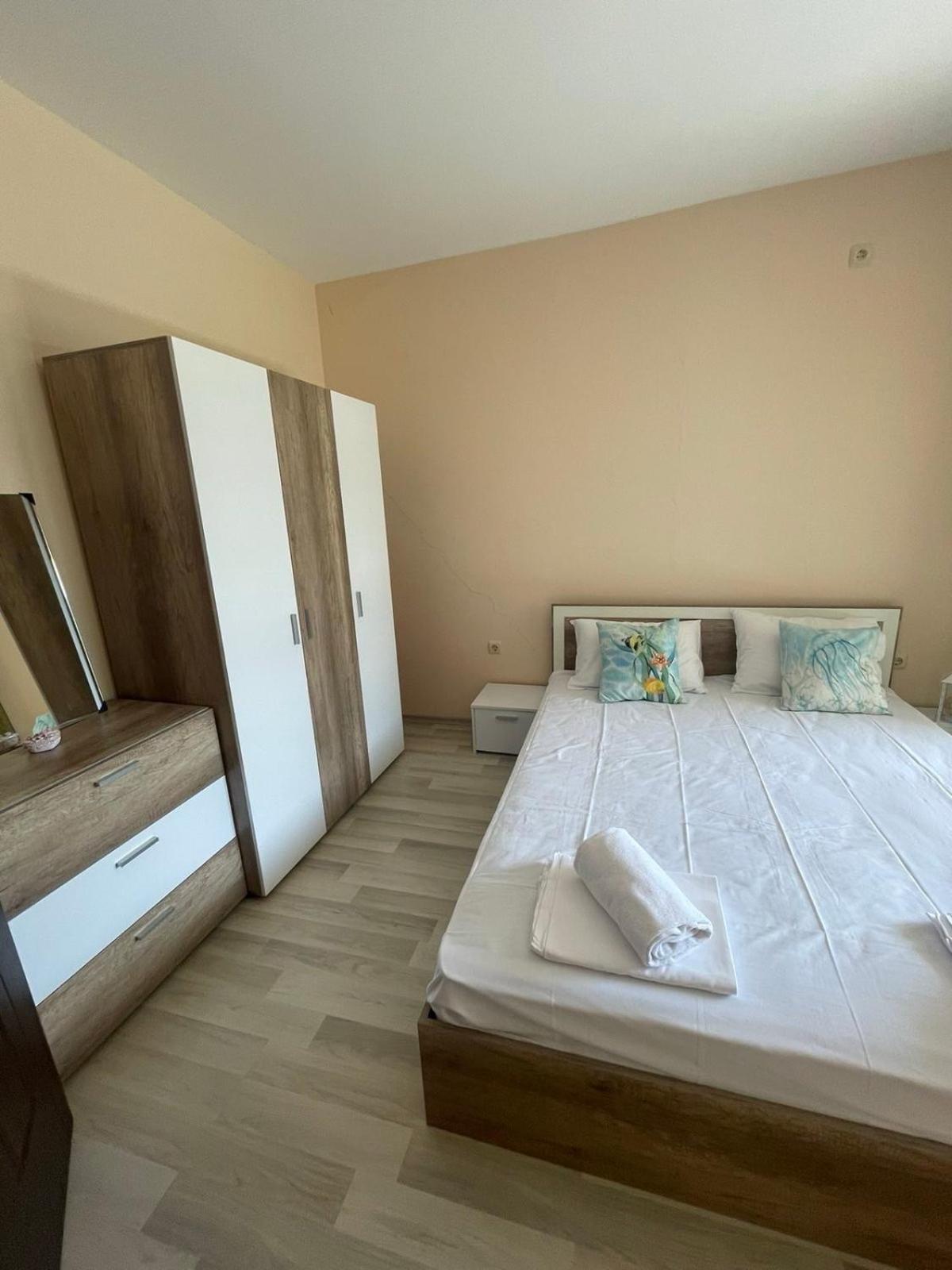 Private Apartments In Apolon Ravda Luaran gambar